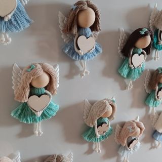 Jeden den, jsem se poprvé chtěla pochlubit ve facebookové skupince s macramé. Udělala jsem to s tím, že je plná tvořilek...